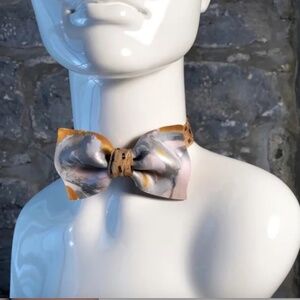 Guillotine Sculpted Bow Tie: Fabian